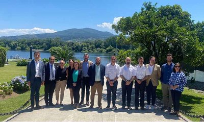 Pleno de la Cmara de Comercio de Tui en la Comandancia Naval del Mio con el Alcalde Cabaleiro