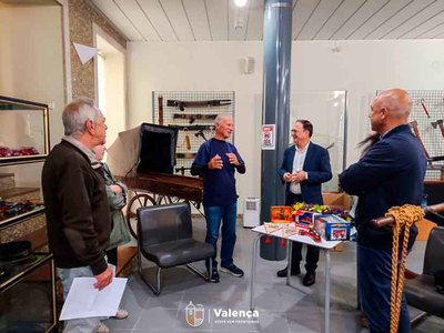 Museo del Bombero de Valena Recibe Importante Donacin de Miniaturas