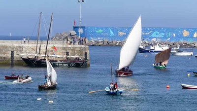 El Festival A Rosegha Reafirma el Amor de A Guarda por sus Tradiciones Marineras