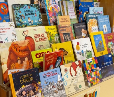 La Biblioteca Municipal de Tui aumenta en un 30% los prstamos de libros en el primer semestre de 2024