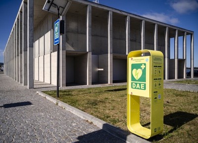 Caminha Instala Cinco Desfibriladores Automticos Externos para Proteger a la Comunidad
