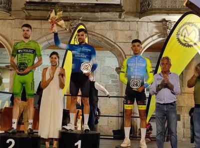 La Nocturna 2024: xito de La Academia Oiense con un doblete en Promesas y podio en lite
