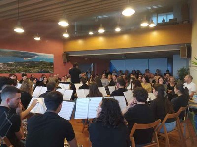 xito rotundo de la Agrupacin Musical de A Guarda en su actuacin en Camposancos