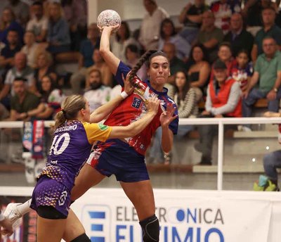 Elena Martnez se une a la lista de bajas del Mecalia Atltico Guards por rotura de ligamento cruzado