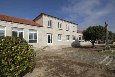 La Escola Unitaria de Tabagn reabre como nueva sede del CRA Mara Zambrano en O Rosal