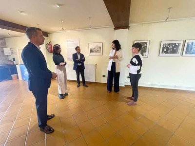 O Rosal acoge una muestra de fotos de la Agencia EFE sobre la emigracin del siglo XX