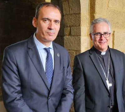 La Catedral de Tui prepara su 800 aniversario con apoyo del Concello y la Dicesis
