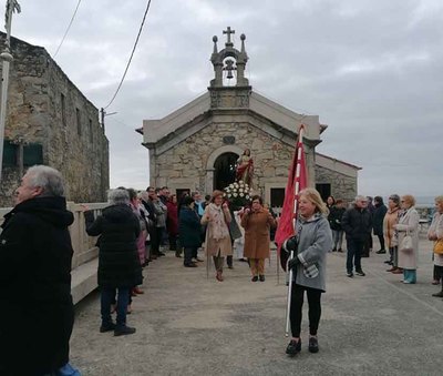 La Romera de Santa Catalina en A Cruzada celebra su tradicin con misa, procesin y chocolate caliente