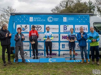 Doblete de Iria Nieto: regresa al primer puesto de la Copa Galicia de Ciclocross