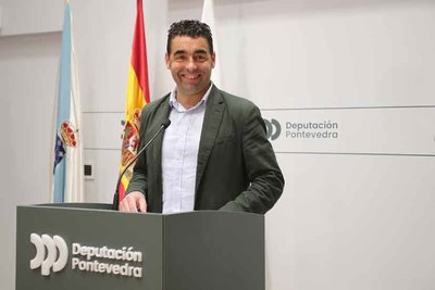 Luis Lpez llama a la unidad para reclamar el AVE Vigo-Porto: Nos jugamos el futuro