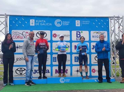Iria Nieto hace historia y otorga al Team Oiense su primera Copa Galicia de Ciclocross