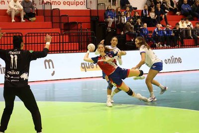 El Guards arranca el 2025 con fuerza y liderato tras vencer al Elda (18-26)