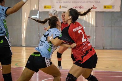 El Guards busca su decimocuarta victoria en casa ante el Morvedre