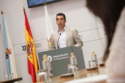 Diputacin adjudica 380.000 euros para mejorar la movilidad peatonal en Cabeiras, Arbo