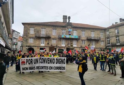 xito de la huelga de Correos en Galicia: alto seguimiento en puntos clave