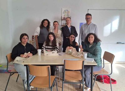 Cuatro alumnas del IES A Sangria ganan el certamen audiovisual #PeopleOfTheFuture