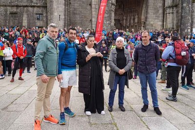 O presidente da Deputacin participa na Marcha Ultreia entre Tui e Pontevedra e impulsa o turismo deportivo