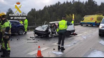 Investigan a un conductor por huir de un grave accidente en Salceda de Caselas