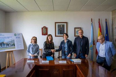 La Xunta y el Concello de Oia invertirn casi 290.000 euros en la mejora del entorno del edificio del mercado