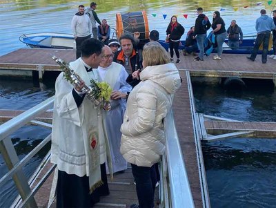 El Lanzo de la Cruz celebra su 39 edicin con tradicin, fe y unin transfronteriza en el Mio