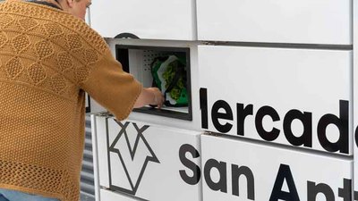  El Mercado de San Antonio de Tui implanta un sistema pionero de taquillas inteligentes para facilitar la compra
