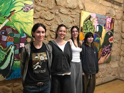 Estudiantes de Portugal y Galicia culminan una obra colectiva expuesta en la Sala Terroir de Monao
