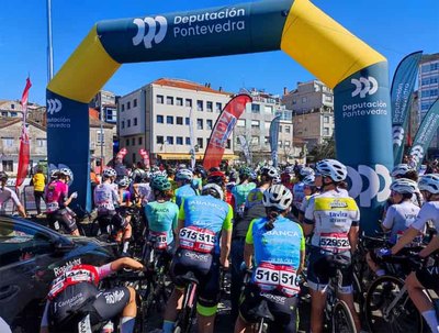 Fin de semana de alta competicin para el Team Oiense en Lugo y Santiago de Compostela