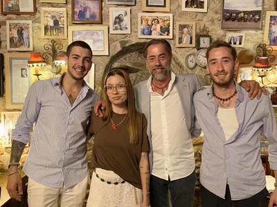 30 aos de sabor y tradicin: La Casa de la Abuela celebra su aniversario en A Guarda