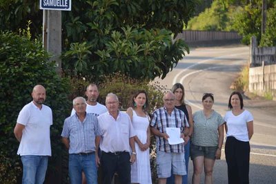 Alarma vecinal en Tomio: piden a la Xunta sendas seguras en una carretera con alto trfico