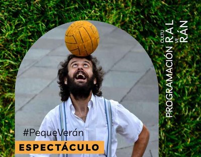 El humor de Antun de la Cream llena la Praza da Mina en el PequeVern de Tomio