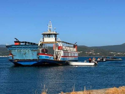 El histrico ferry entre Caminha y A Guarda entra en astillero tras aos fuera de servicio