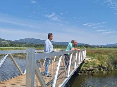 La Xunta renueva la pasarela y los observatorios ornitolgicos en A Xunqueira en A Guarda para preservar el estuario del Mio