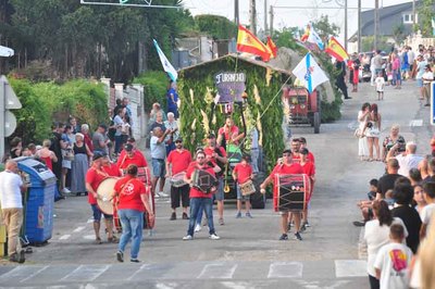 El desfile de carrozas de Amorn celebra su 50 aniversario con un regreso multitudinario