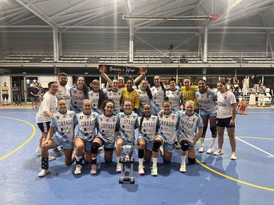 El Mecalia Atltico Guards acaricia la remontada, pero el Bera Bera se lleva la final del Summer Bag