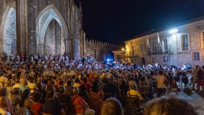 xito del Festival de Bandas, el Rocha Folk y la Concentracin Caballar en Tui