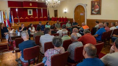 Reunin en Tui con Comunidades de Montes y fuerzas de seguridad para mejorar la lucha contra incendios