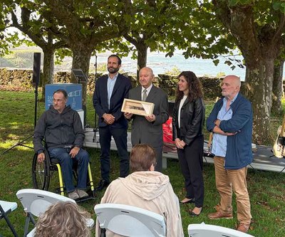 El Real Mosteiro de Oia homenajea a Xon Martnez Tamuxe por su trayectoria en la defensa del patrimonio del Baixo Mio