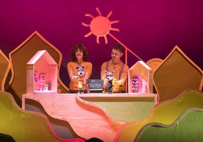 El Teatro Municipal de Tui acoge este viernes -Os Contos do Lobicn-, obra galardonada con los premios Barriga Verde y Mara Casares