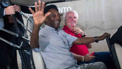 Pel deja su huella en Goin: el club recibir un regalo del -Rey del Ftbol-