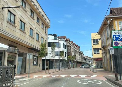 Lara Meneses (PP) acusa al BNG de ocultar un proyecto de peatonalizacin total de la principal arteria de Tomio