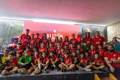 El Valinox Novs celebra la presentacin de su base y primer equipo destacando el esfuerzo, la pasin y el compaerismo