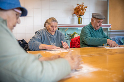 La magia de la Navidad llega a los usuarios del Centro de Da de Riba de Ancora