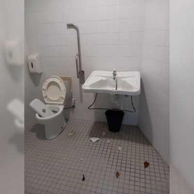 Concello de Melgaco denuncia el vandalismo en espacios p�blicos e informa sobre sus costes