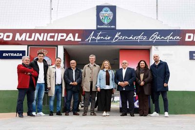 El nuevo campo de f�tbol de Salvaterra, s�mbolo de colaboraci�n entre Xunta, Concello y fondos europeos
