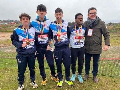 El atleta de A Guarda �lex Sierpes sube al podio estatal en un dur�simo Campeonato de Espa�a de Cross
