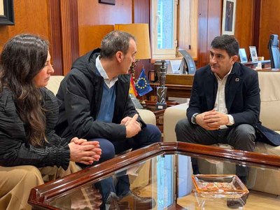 El Gobierno estudia financiar la rehabilitaci�n del Teatro Principal de Tui con el 2% Cultural