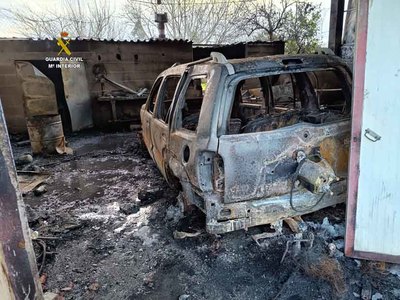 La Guardia Civil identifica y detiene al presunto autor de un incendio en una nave de Tomi�o
