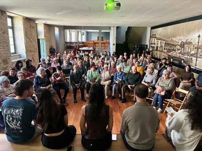 O Rosal recupera su memoria colectiva con el proyecto intergeneracional -De avoas a netas-