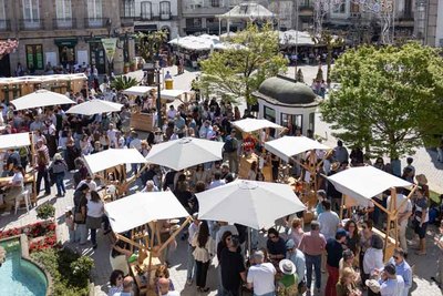 Tui brinda por San Telmo con el �xito del V Encontro de Vi�os da Raia