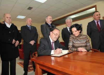 El Concello de Tomi�o rinde homenaje a Xos� Lu�s Franco Grande